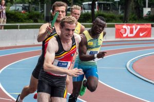 seriale cu morgan freeman