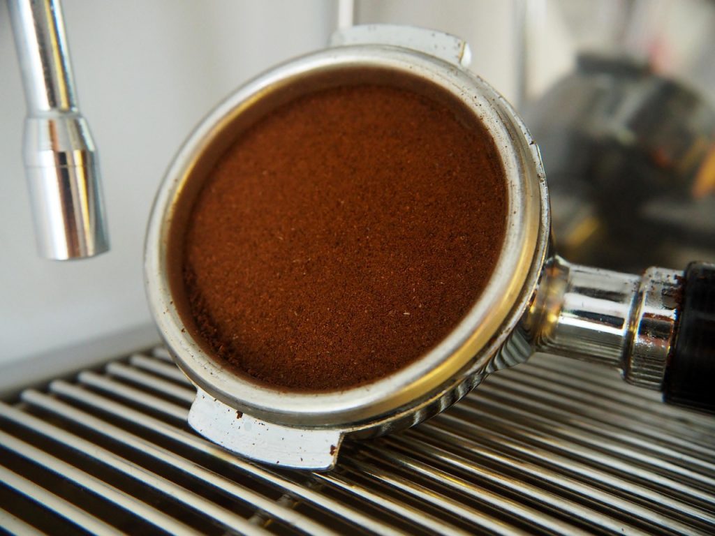 zat de cafea pentru orhidee