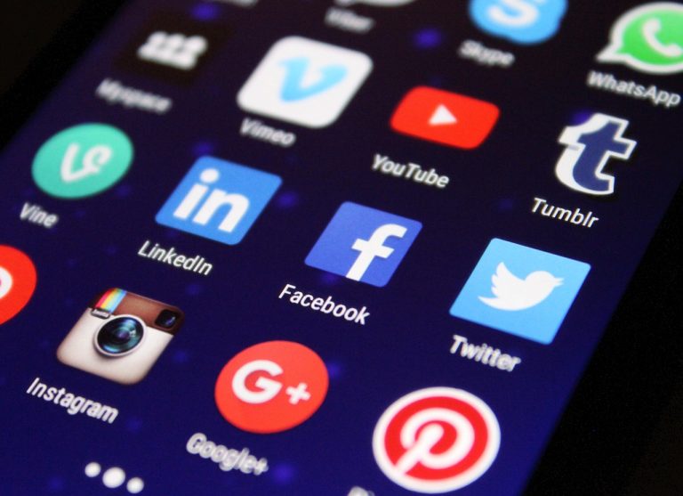 ce inseamna creator digital facebook